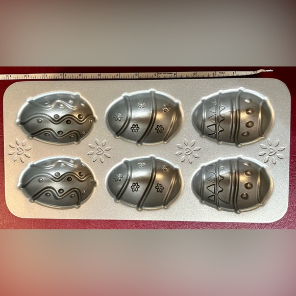Easter egg muffin mold - Picture 2 of 6